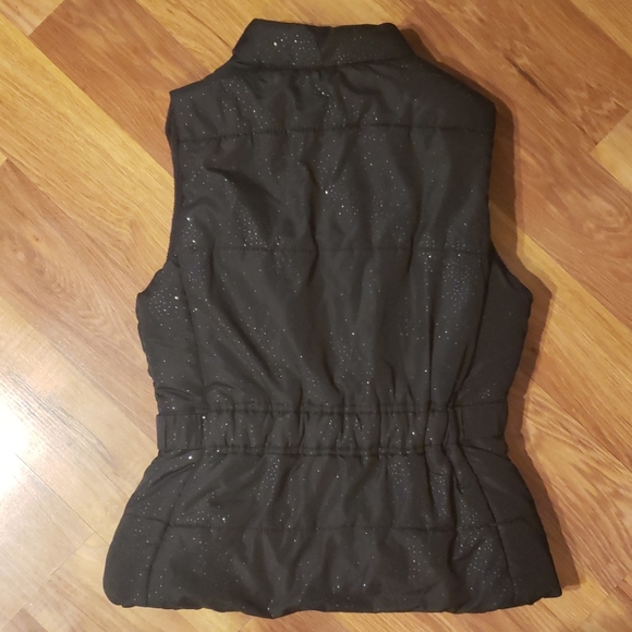 Black Size 14 Puffer Vest with Sparkles. - Picture 3 of 4